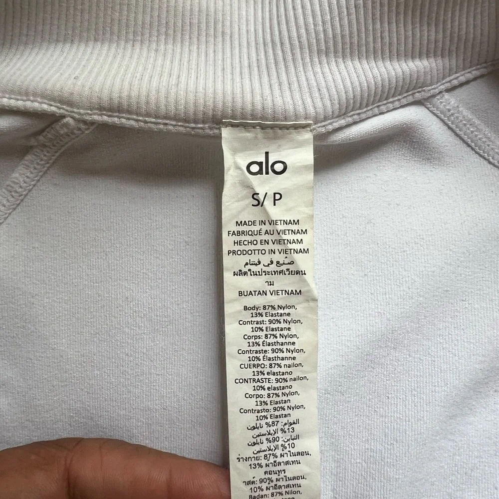 🤍Alo Yoga Formation Jacket White Sz S Sculpting Zip Up SOLD OUT - Picture 5 of 6